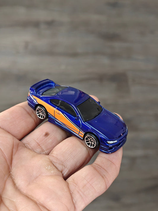 Hot Wheels Nissan Silvia S15 - F&F Tokyo Drift (Uncarded - New) - Kinder Logs