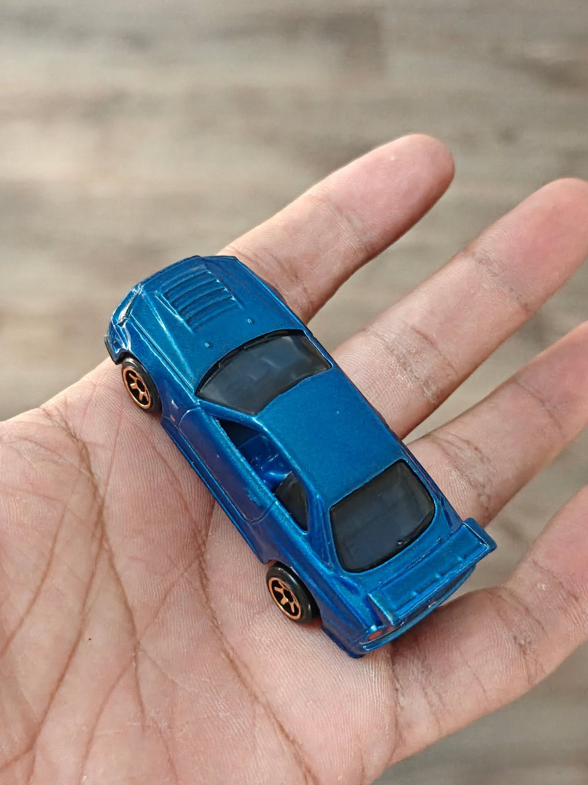 Hot Wheels Nissan Skyline GT-R BNR34 - Blue (Uncarded - New) - Kinder Logs