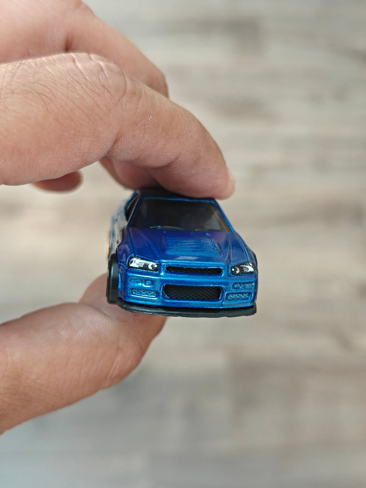 Hot Wheels Nissan Skyline GT-R BNR34 - Blue (Uncarded - New) - Kinder Logs