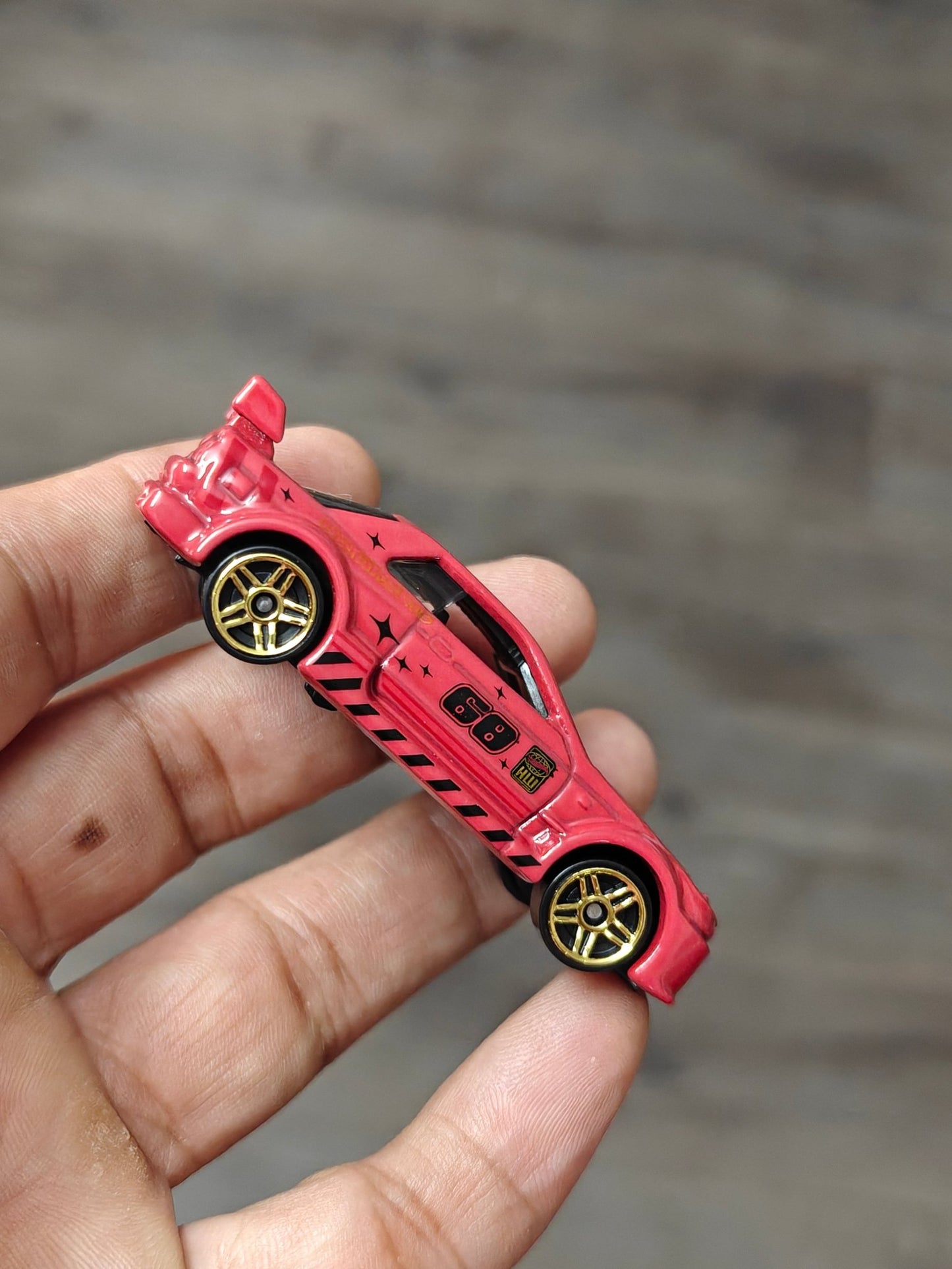 Hot Wheels Nissan Skyline GT-R (R32) - Color Shifters (Uncarded - New) - Kinder Logs