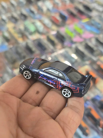 Hot Wheels Nissan Skyline GT - R R33 HKS Power's (Uncarded) - Kinder Logs
