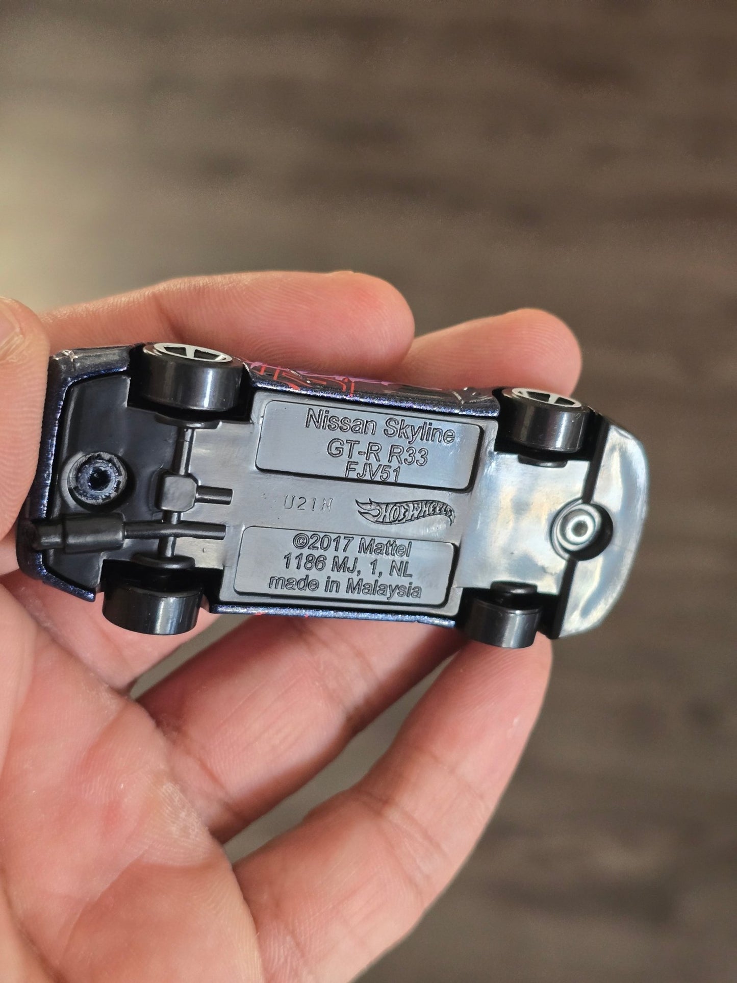 Hot Wheels Nissan Skyline GT - R R33 HKS Power's (Uncarded - New) - Kinder Logs