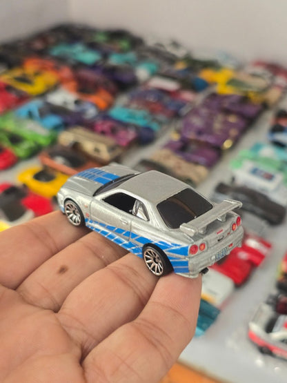 Hot Wheels Nissan Skyline GT - R (R34) - Fast & Furious (Uncarded) - Kinder Logs