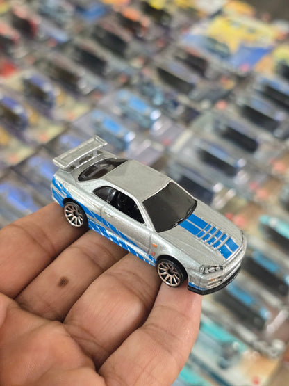 Hot Wheels Nissan Skyline GT - R (R34) - Fast & Furious (Uncarded) - Kinder Logs