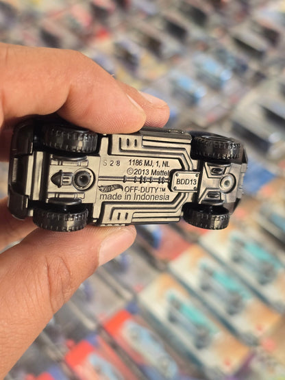 Hot Wheels Off - Duty Adventure SUV (Uncarded) - Kinder Logs