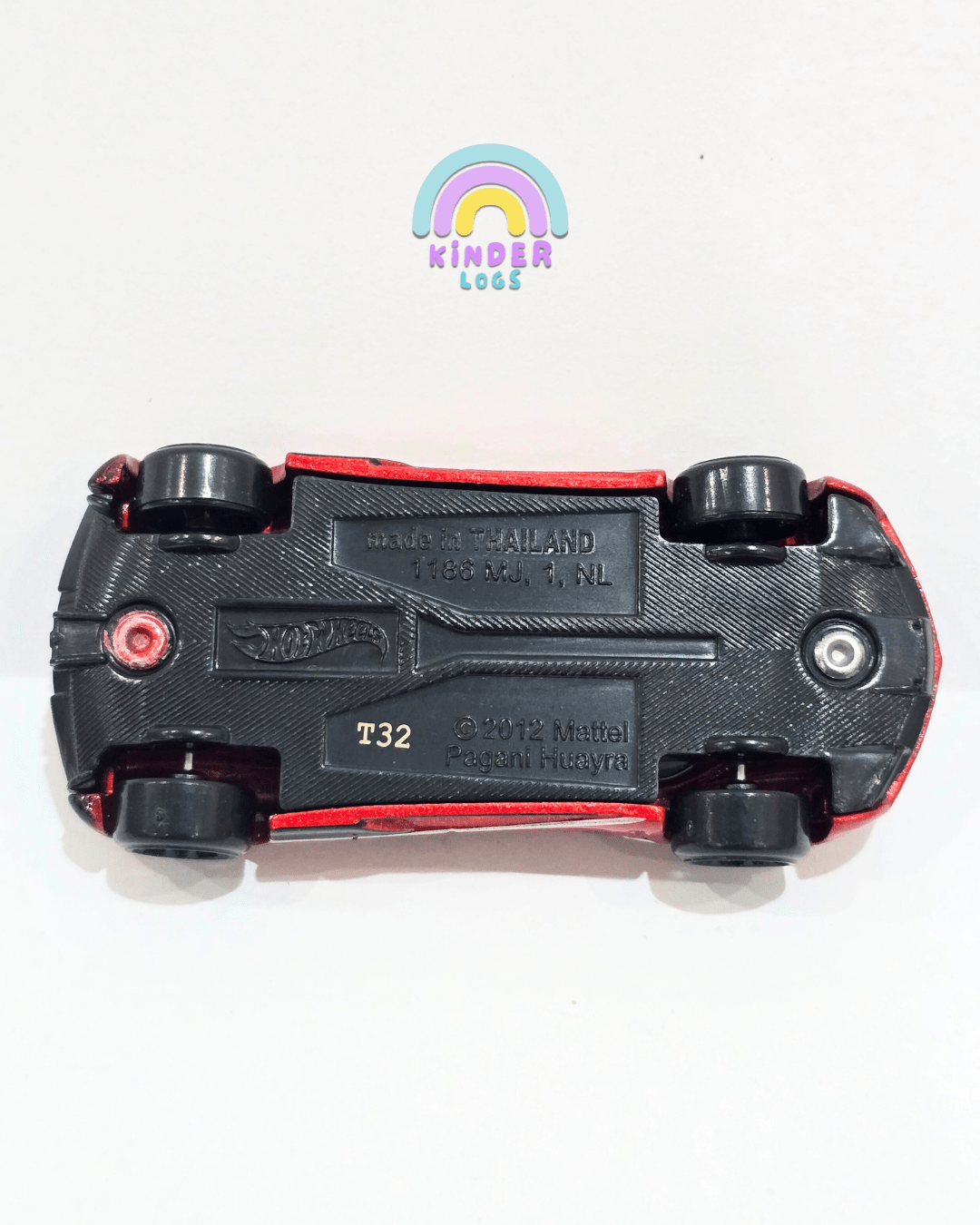 Hot Wheels Pagani Huayra Transformers - Red (Uncarded) - Kinder Logs