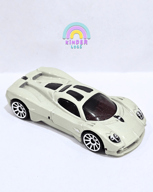 Hot Wheels Pagani Utopia (Used Car) - Kinder Logs