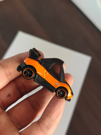 Hot Wheels Pagani Zonda Cinque Tooned - Orange (Uncarded - New) - Kinder Logs