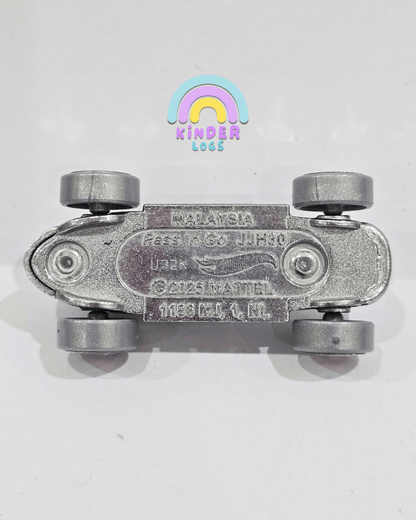Hot Wheels Pass 'n Go Monopoly 90th Anniversary (Uncarded - New) - Kinder Logs