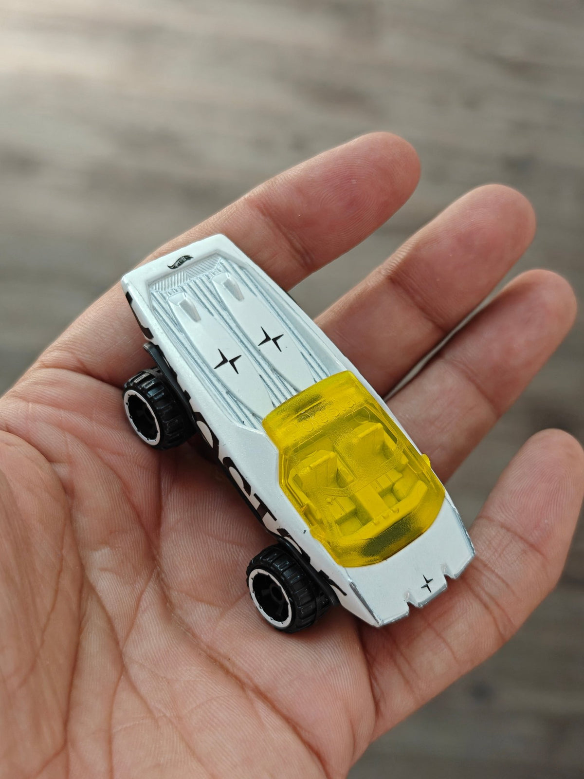 Hot Wheels Polestar TRX - White (Uncarded - New) - Kinder Logs