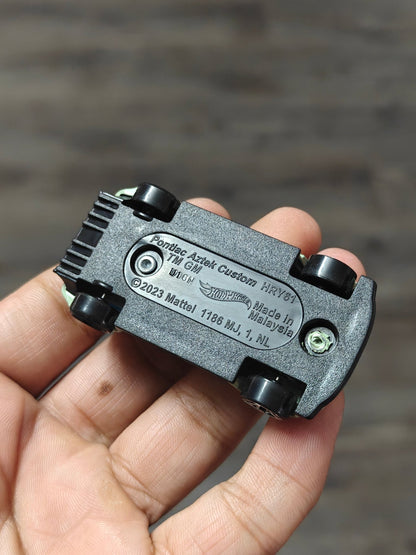 Hot Wheels Pontiac Aztek Custom - Light Green (Uncarded - New) - Kinder Logs