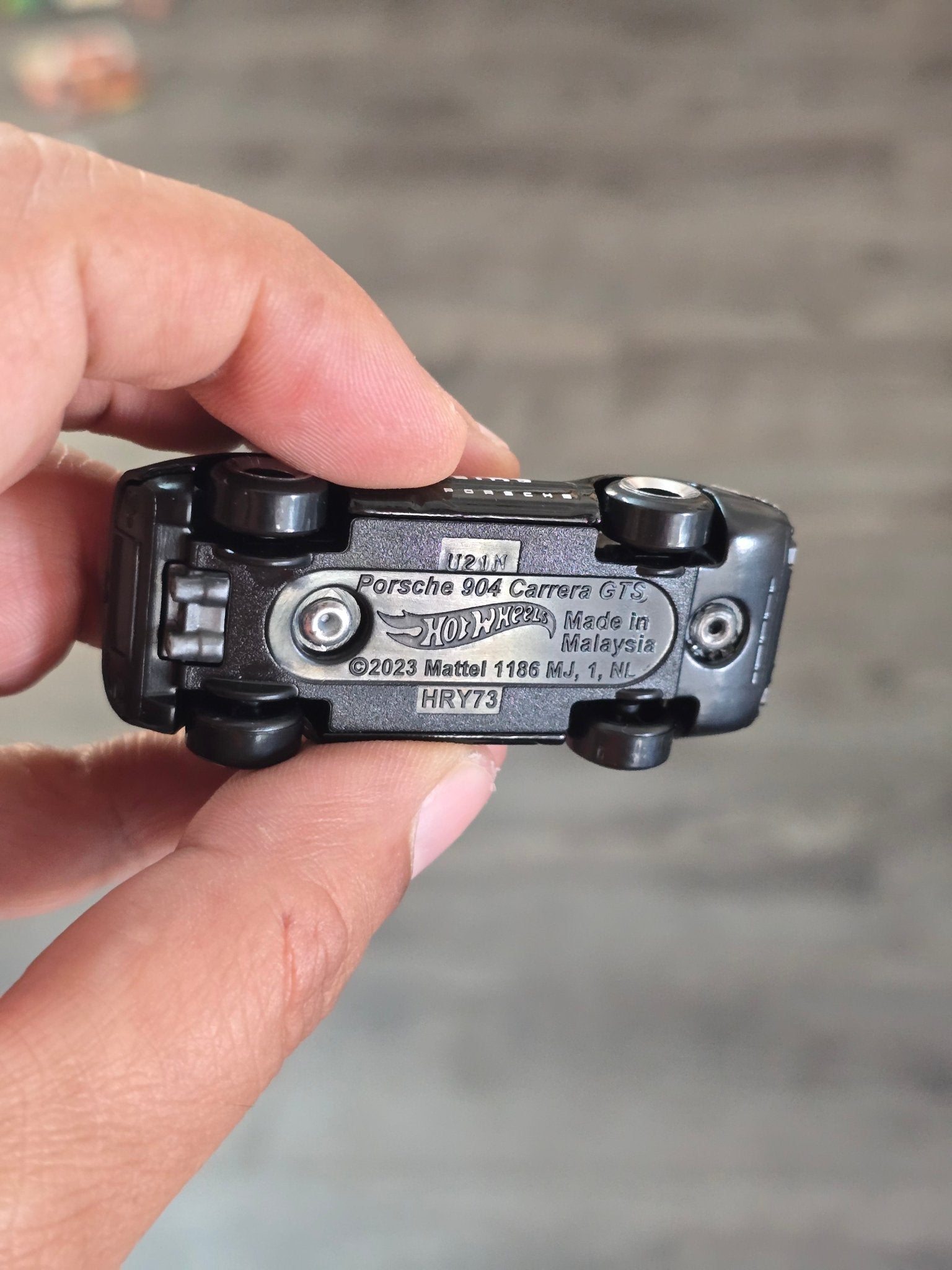 Hot Wheels Porsche 904 Carrera GTS - Black (Uncarded - New) - Kinder Logs