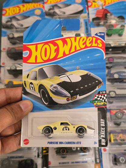 Hot Wheels Porsche 904 Carrera GTS - Light Yellow (Imported) - Kinder Logs