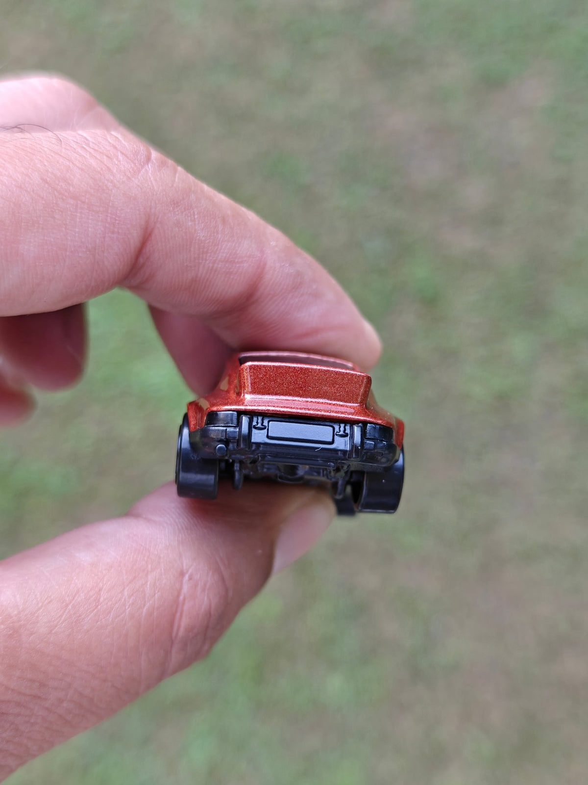 Hot Wheels Porsche 911 Carrera RS 2.7 - Brown (Uncarded - New) - Kinder Logs