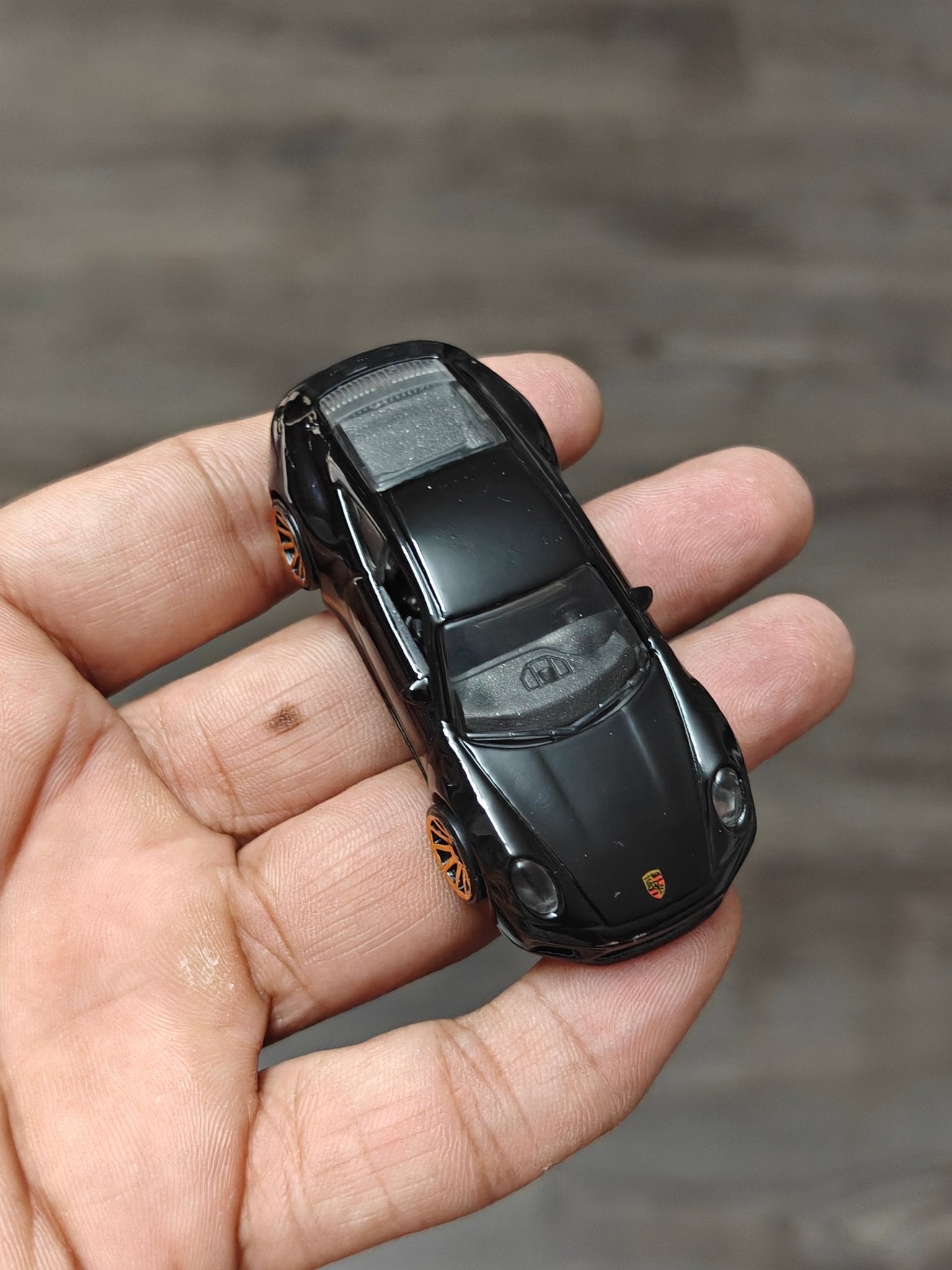 Hot Wheels Porsche 911 Carrera T - Black (Uncarded - New) - Kinder Logs