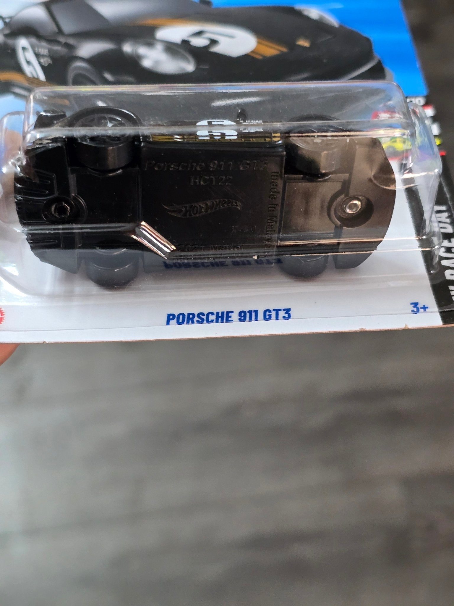 Hot Wheels Porsche 911 GT3 - Black (Imported) - Kinder Logs