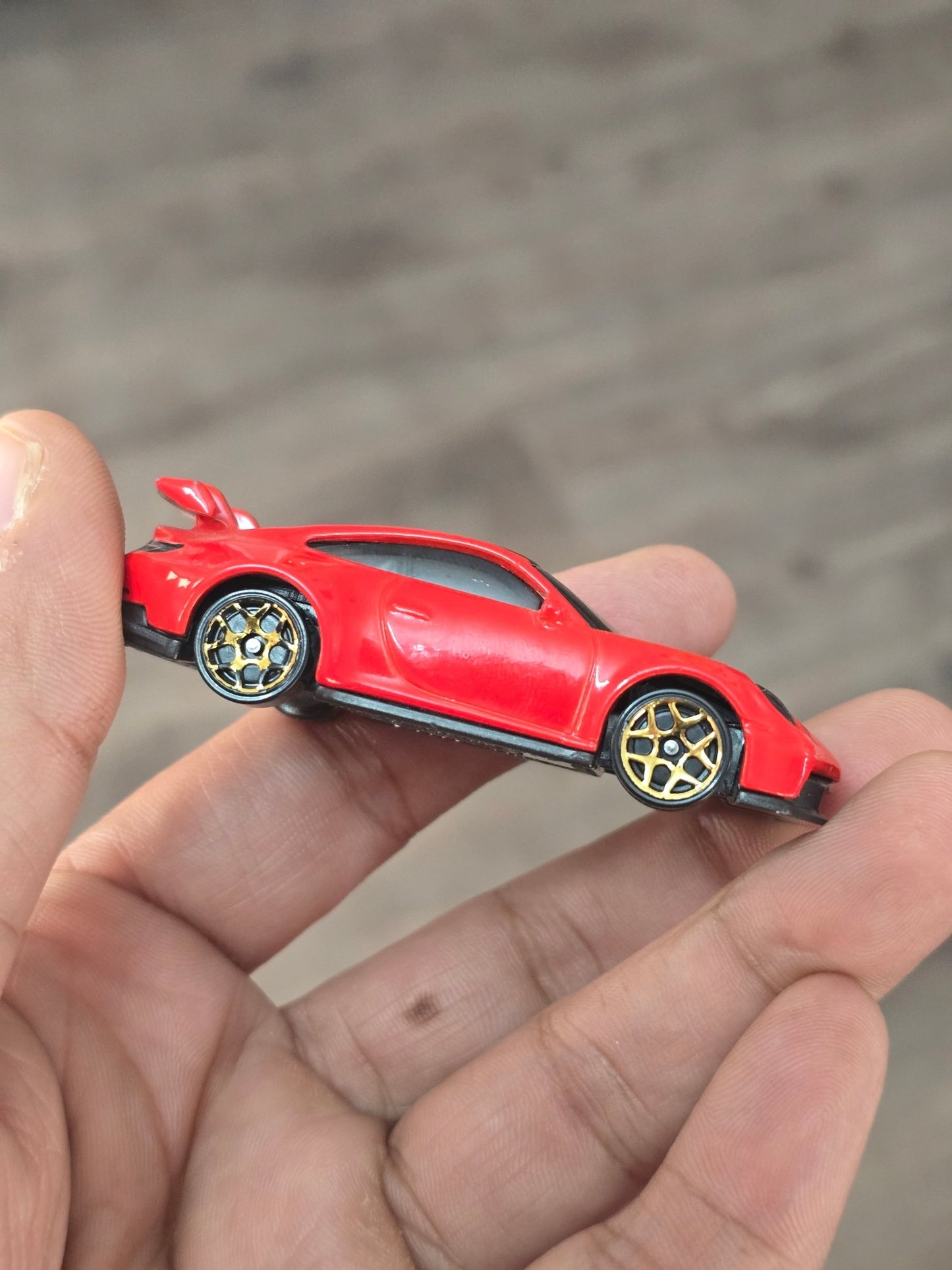 Hot Wheels Porsche 911 GT3 (Pre - Owned) - Kinder Logs