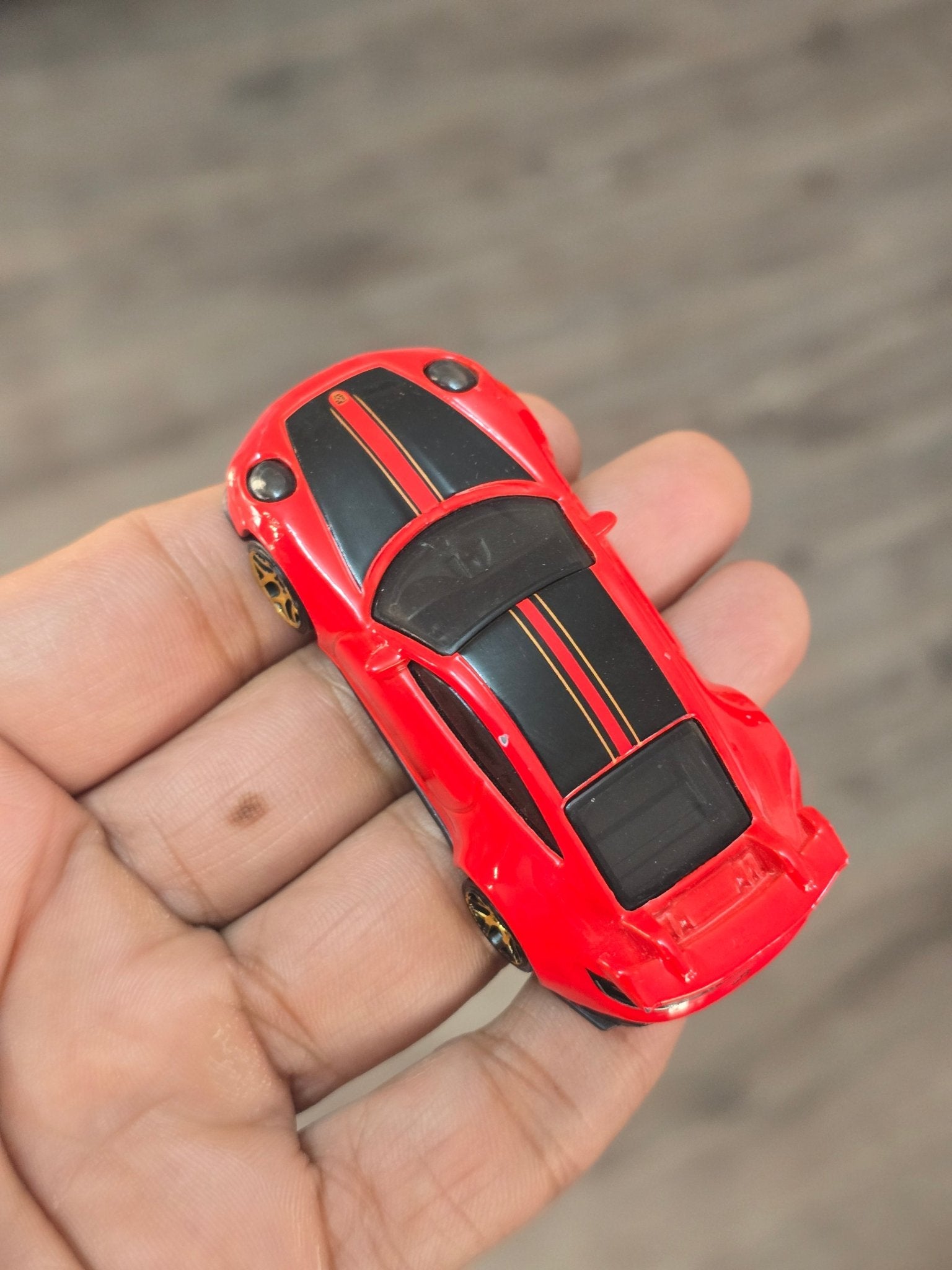 Hot Wheels Porsche 911 GT3 (Pre - Owned) - Kinder Logs