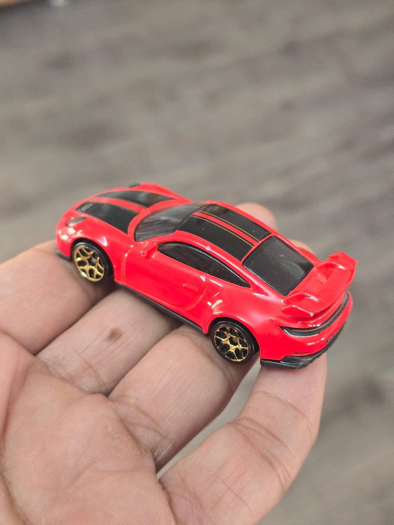 Hot Wheels Porsche 911 GT3 (Pre - Owned) - Kinder Logs