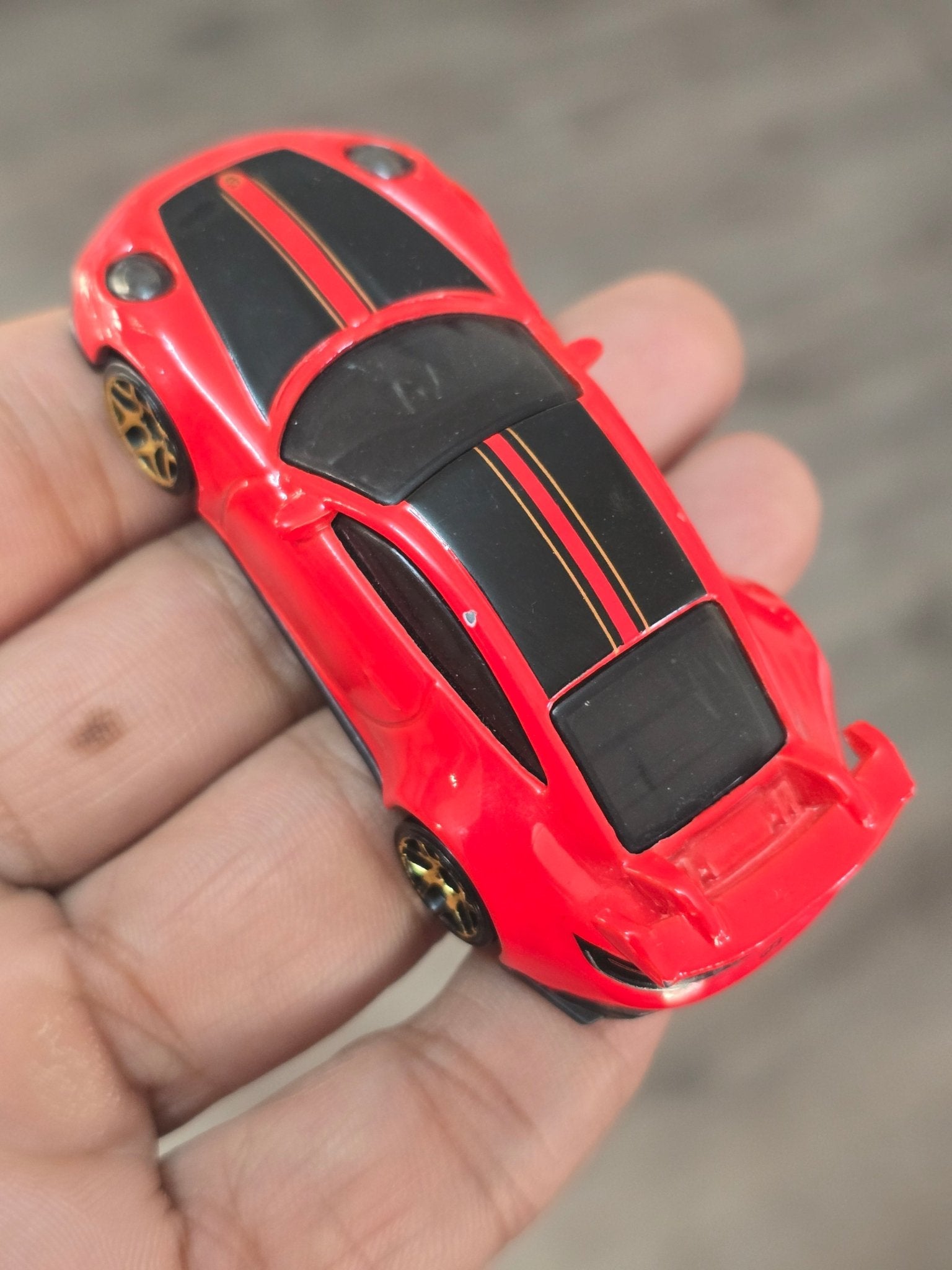 Hot Wheels Porsche 911 GT3 (Pre - Owned) - Kinder Logs