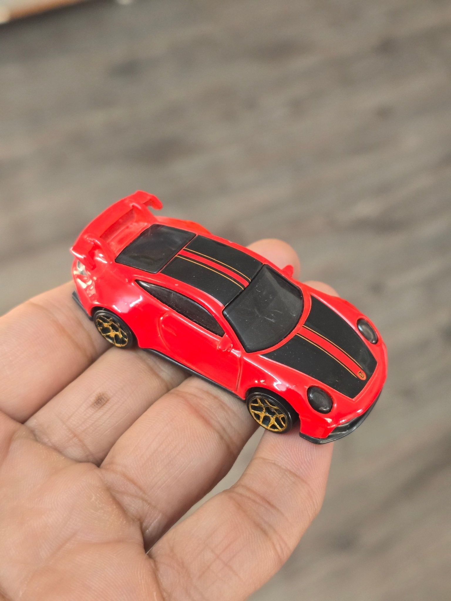 Hot Wheels Porsche 911 GT3 (Pre - Owned) - Kinder Logs