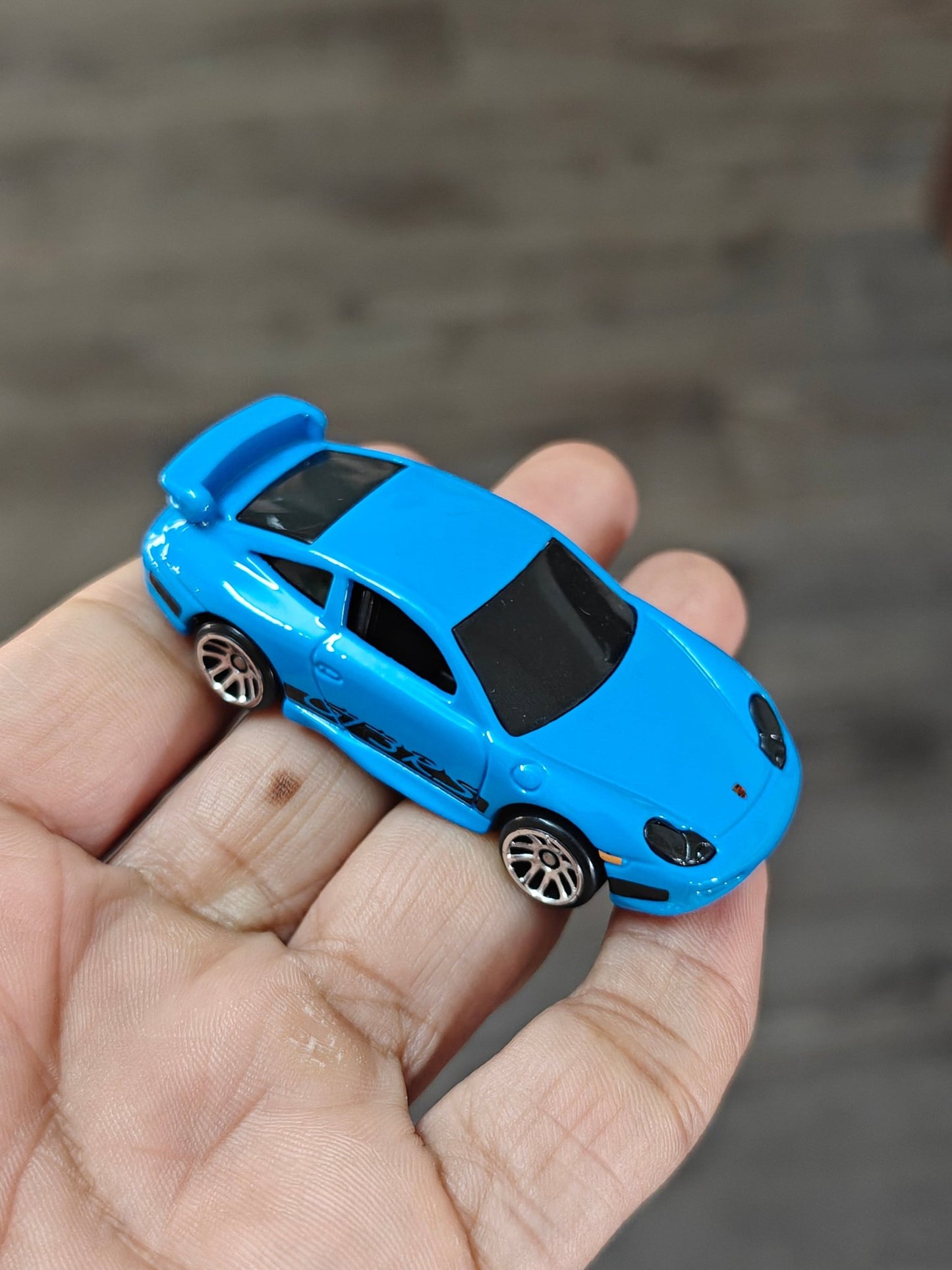 Hot Wheels Porsche 911 GT3 RS - Fast And Furious (Uncarded) - Kinder Logs