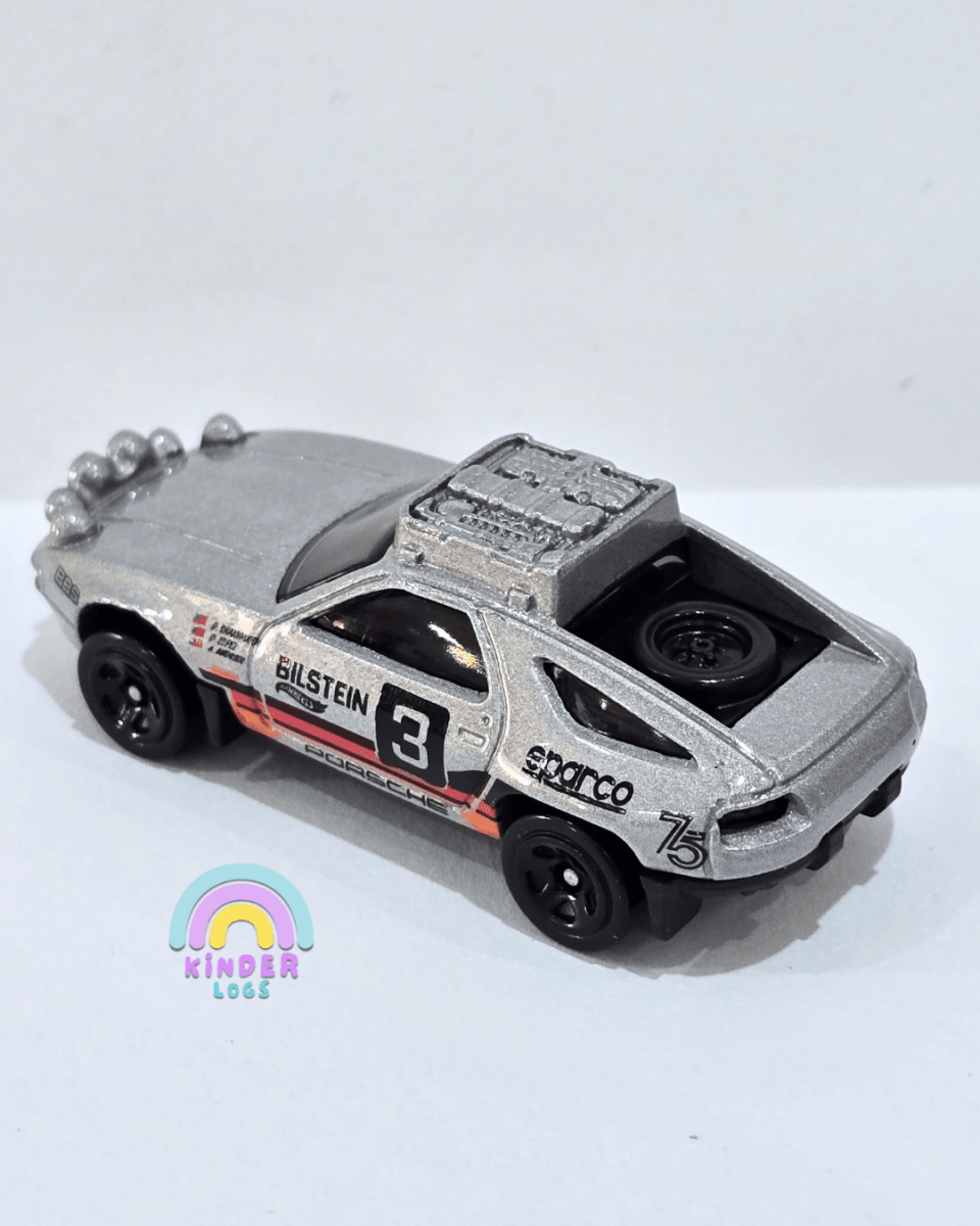 Hot Wheels Porsche 928S (Uncarded) - Kinder Logs