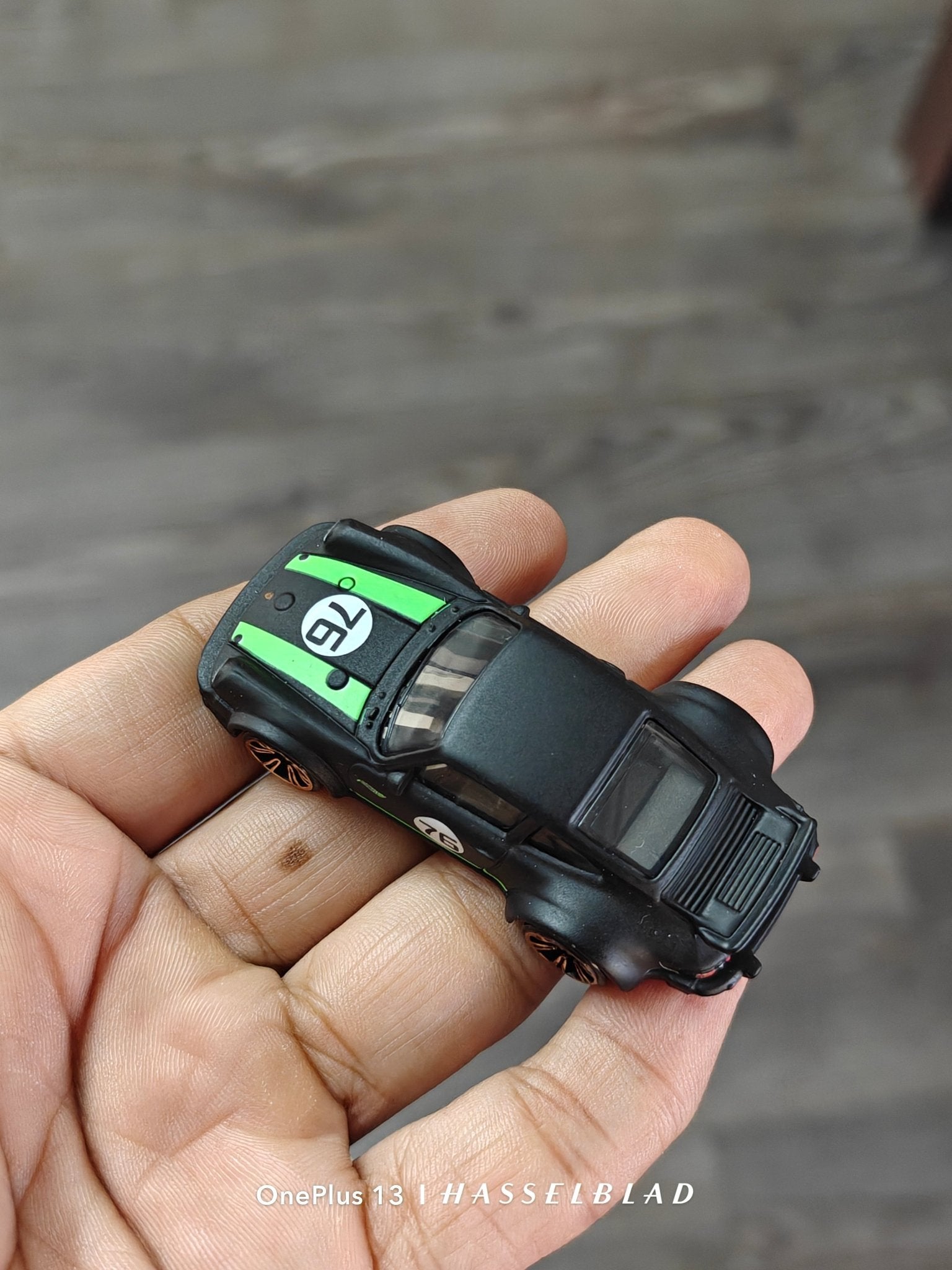 Hot Wheels Porsche 934 Turbo RSR Neon Speeders - Matte Black (Uncarded - New) - Kinder Logs