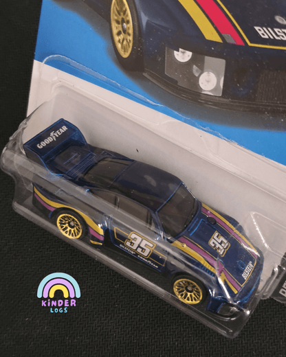 Hot Wheels Porsche 935 With Gold Wheels 35 (Imported) - Kinder Logs