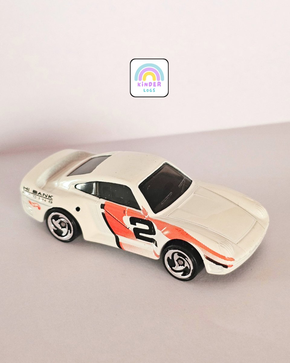 Hot Wheels Porsche 959 Figure 8 Racer (Uncarded) - Kinder Logs