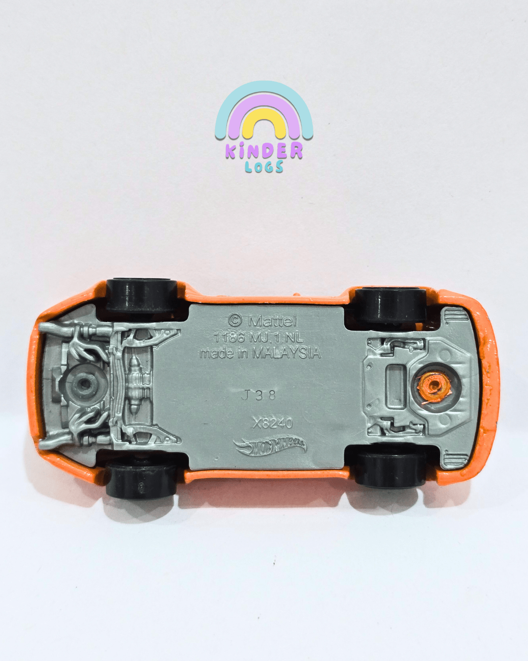 Hot Wheels Porsche 993 GT2 Widebody (X8240) - Orange (Used Car) - Kinder Logs