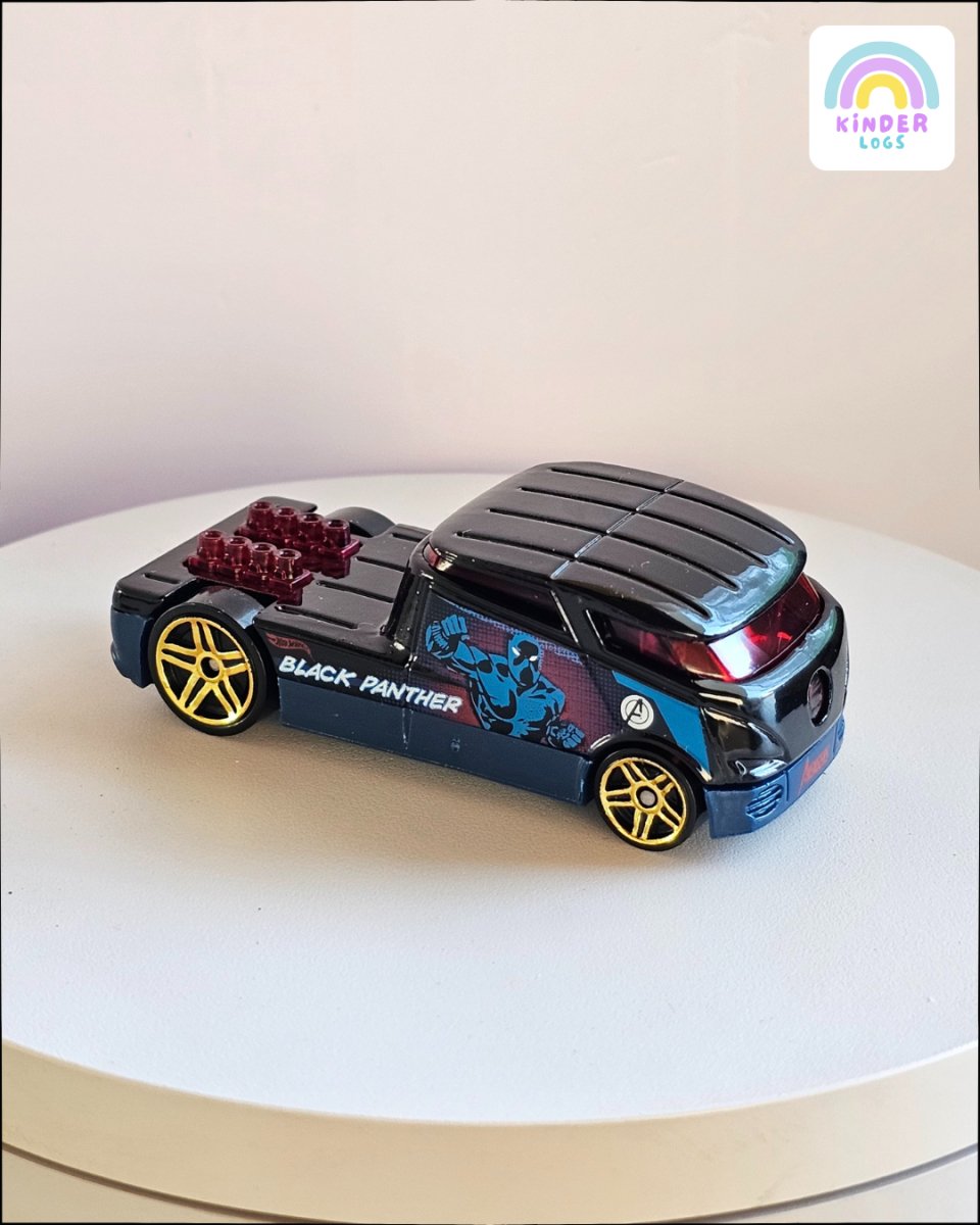 Hot Wheels Qombee Avengers Black Panther Edition (Uncarded) - Kinder Logs