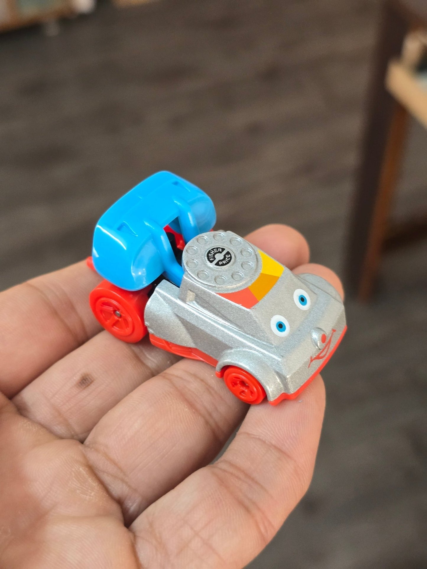 Hot Wheels Quick Chat - Grey (Uncarded - New) - Kinder Logs