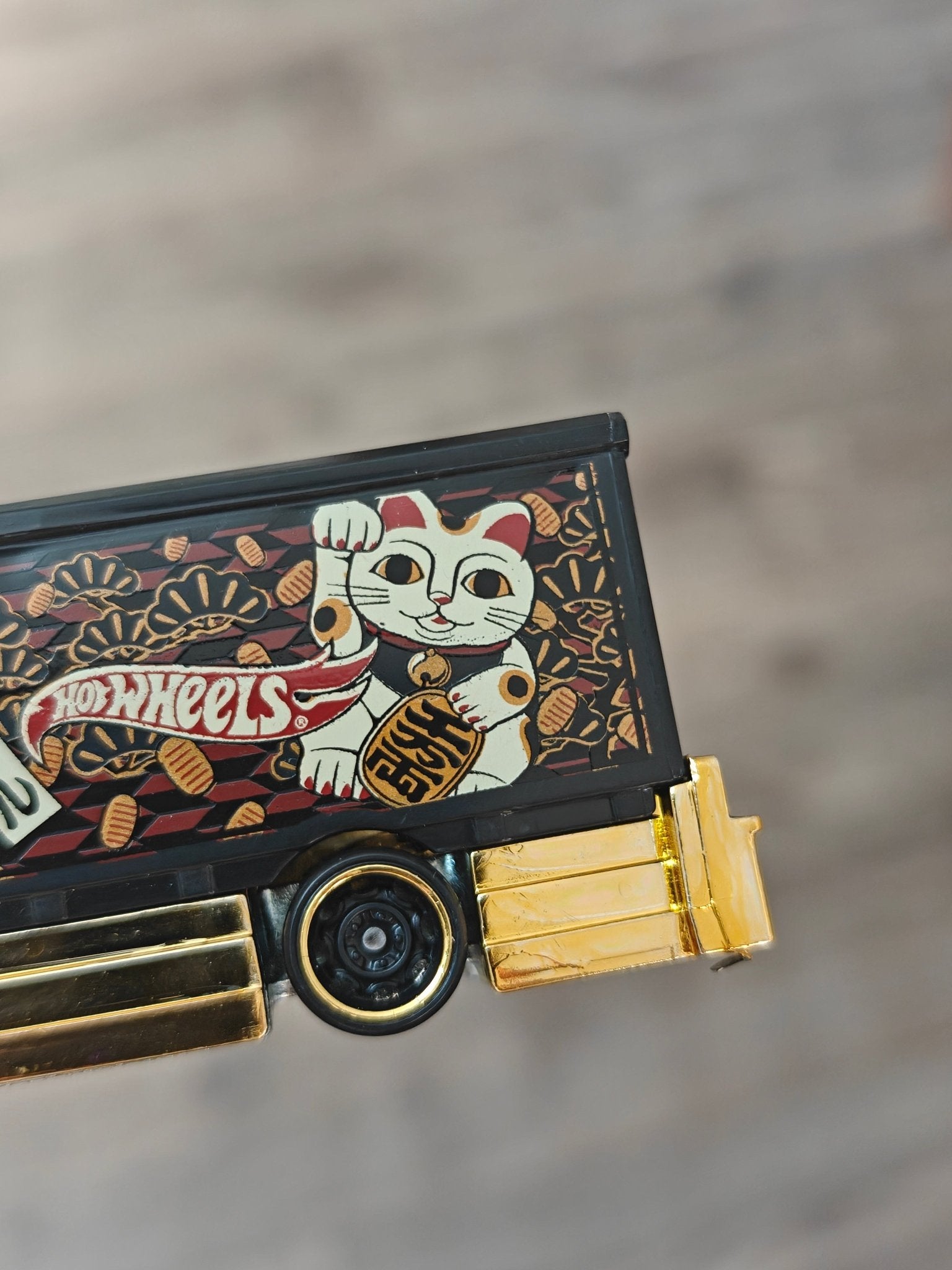 Hot Wheels Raijin Express - Black (Uncarded - New) - Kinder Logs