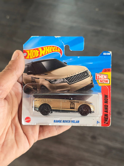Hot Wheels Range Rover Velar - Gold (Creased Card) - Kinder Logs