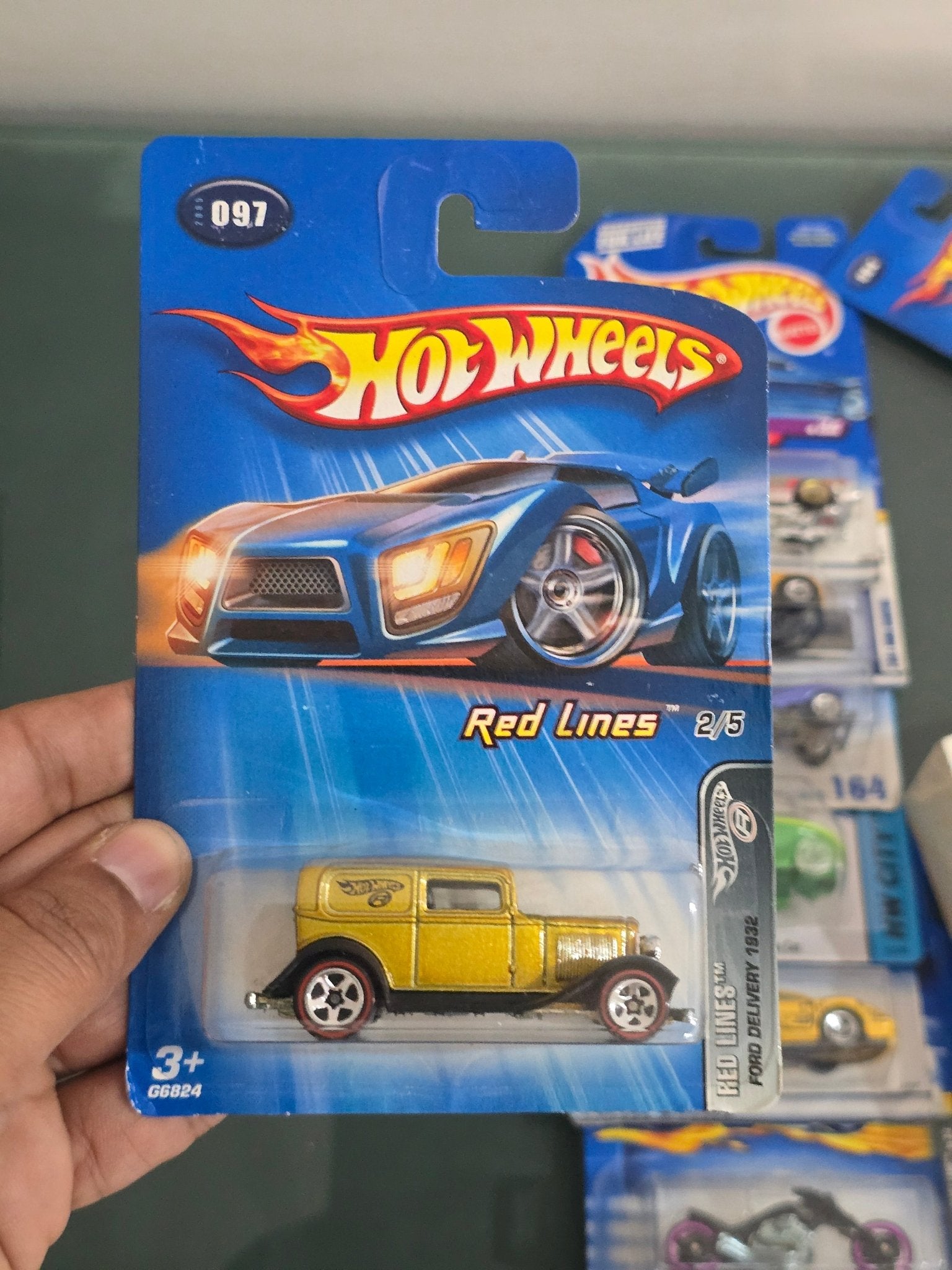 Hot Wheels Red Lines - 1932 Ford Delivery - Collector No. 097 - Kinder Logs