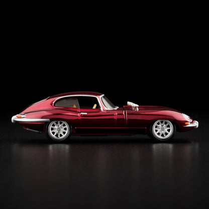 Hot Wheels RLC Exclusive 1964 Jaguar E-Type - Kinder Logs