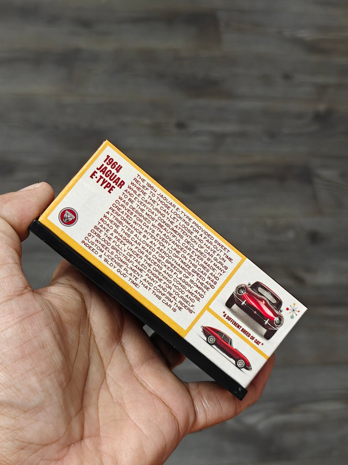Hot Wheels RLC Exclusive 1964 Jaguar E-Type - Kinder Logs