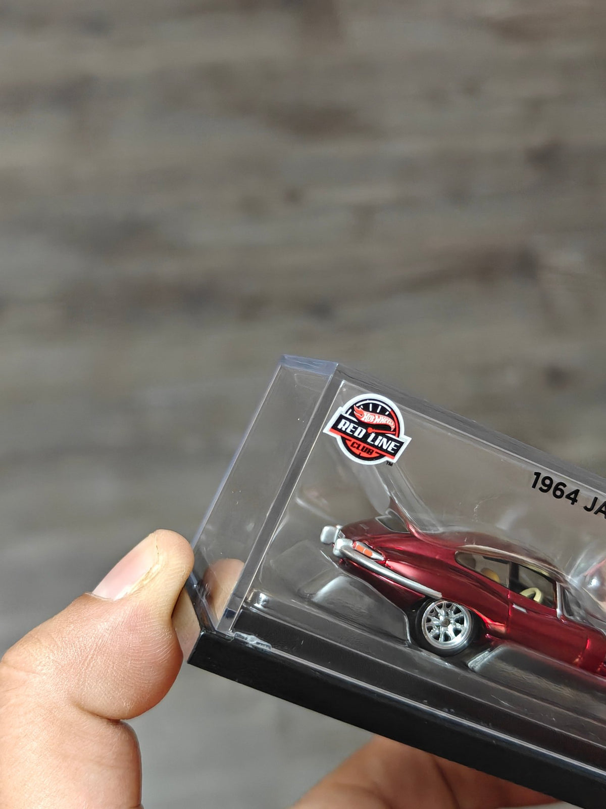 Hot Wheels RLC Exclusive 1964 Jaguar E-Type - Kinder Logs