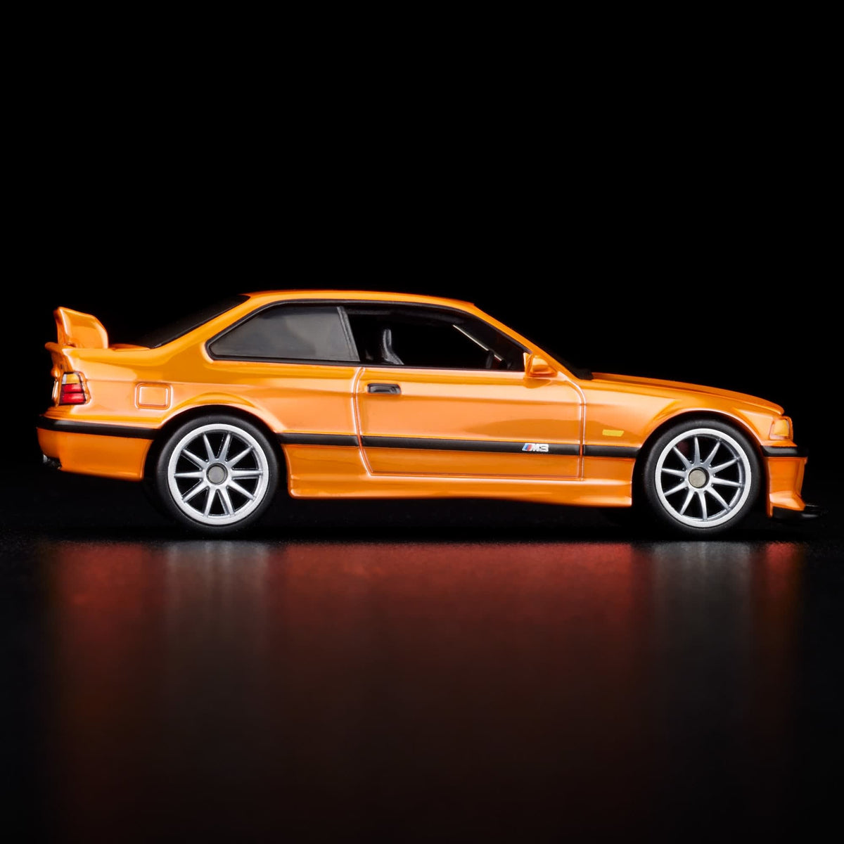 Hot Wheels RLC Exclusive 1995 BMW M3 LTW - Kinder Logs