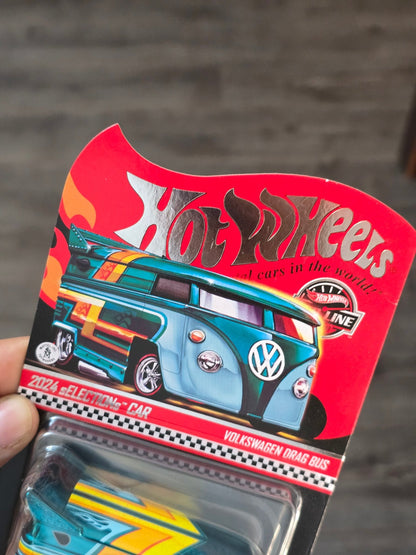 Hot Wheels RLC sELECTIONs Volkswagen Drag Bus (Spectraflame Teal) - Kinder Logs