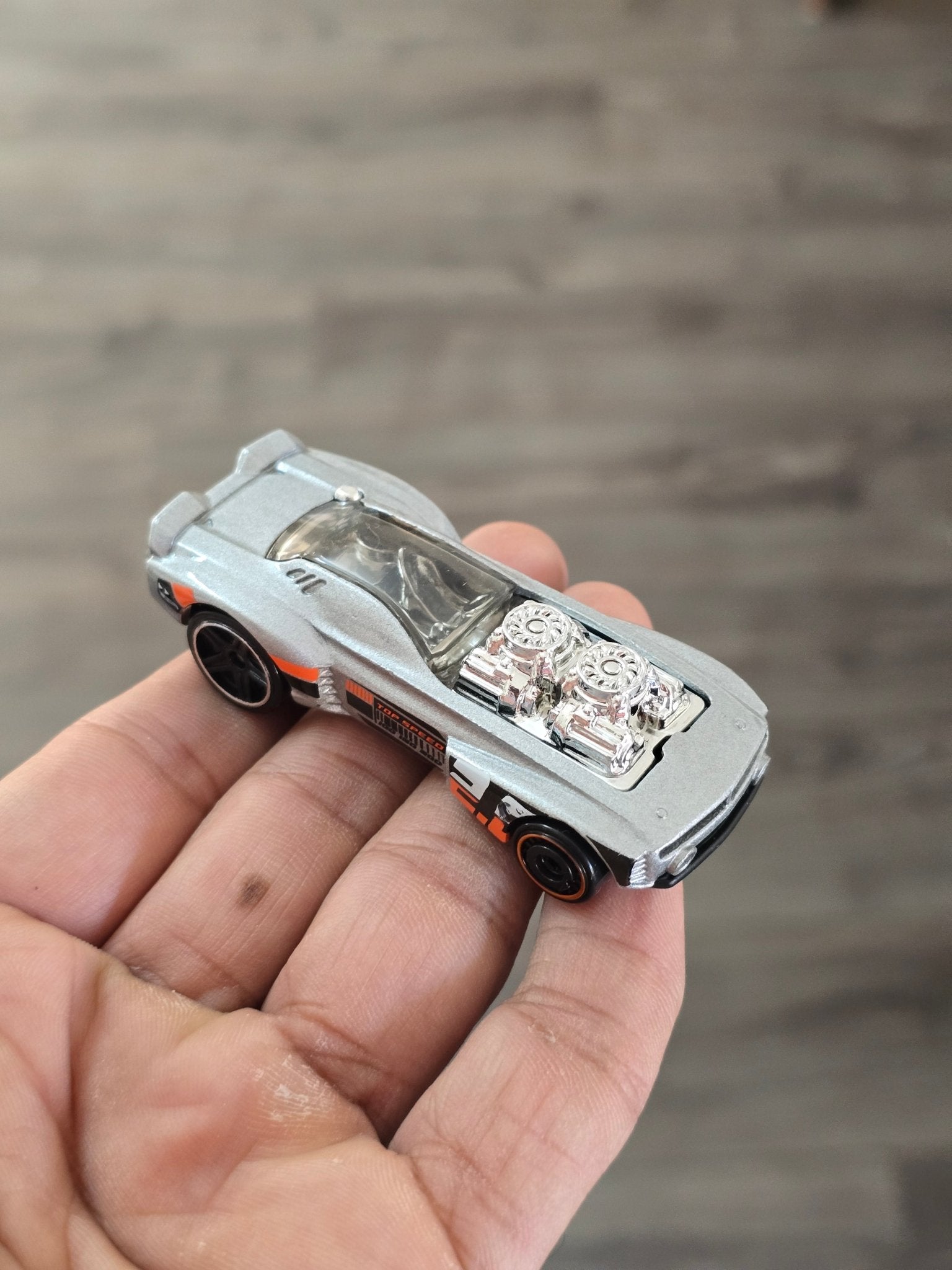 Hot Wheels Rodger Dodger 2.0 - Silver (Uncarded - New) - Kinder Logs