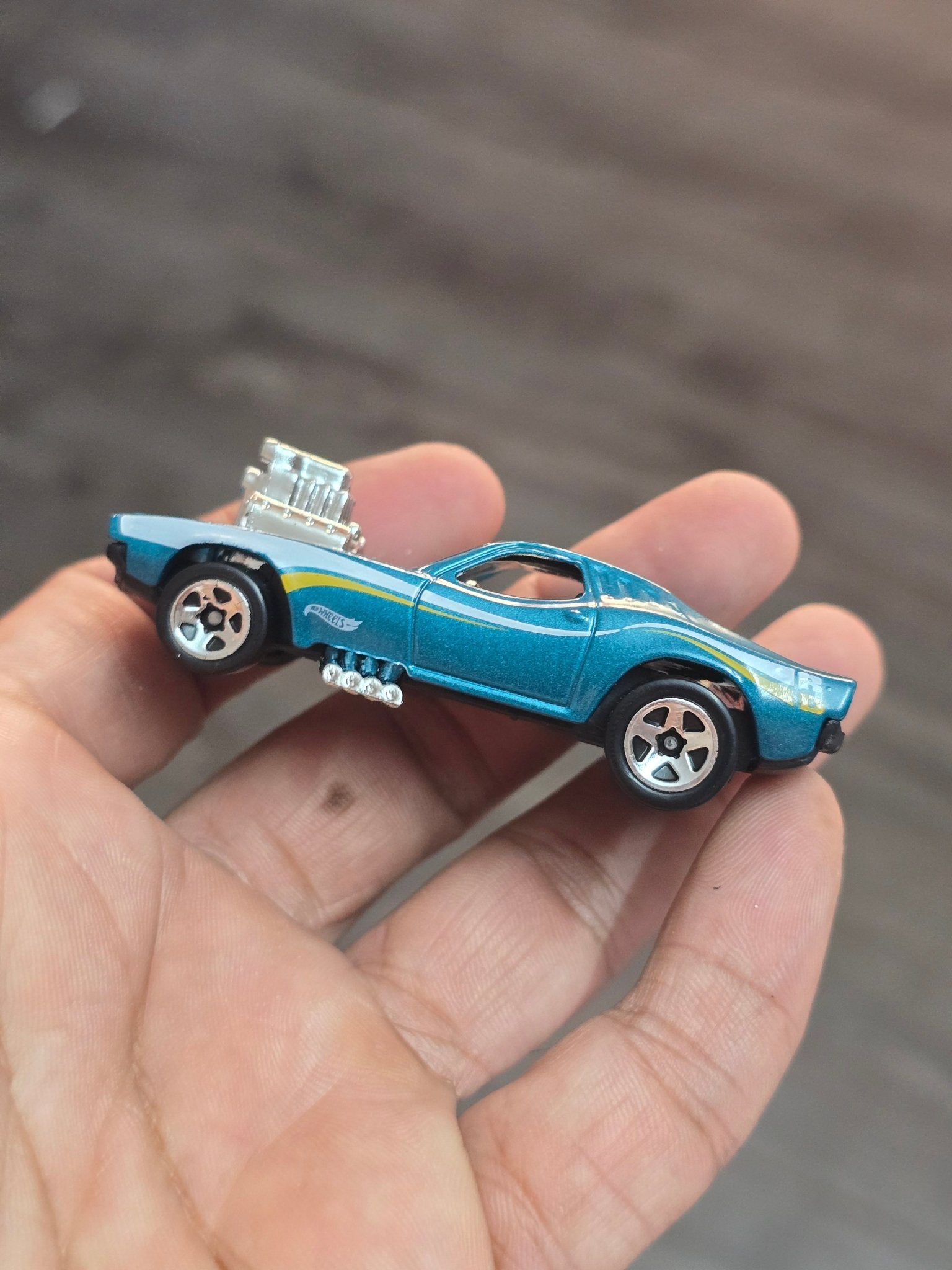 Hot Wheels Rodger Dodger - Teal (Uncarded - New) - Kinder Logs