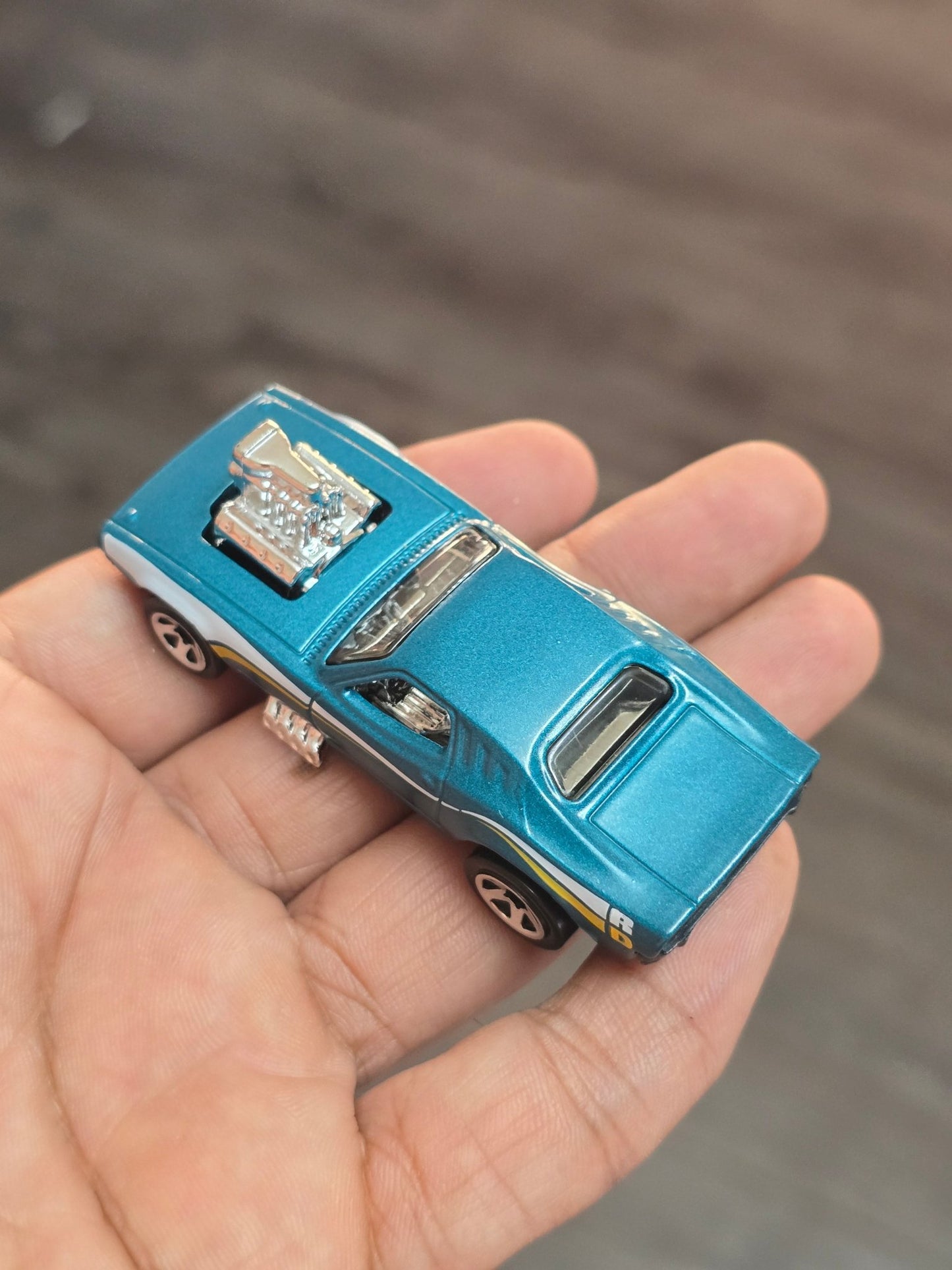 Hot Wheels Rodger Dodger - Teal (Uncarded - New) - Kinder Logs