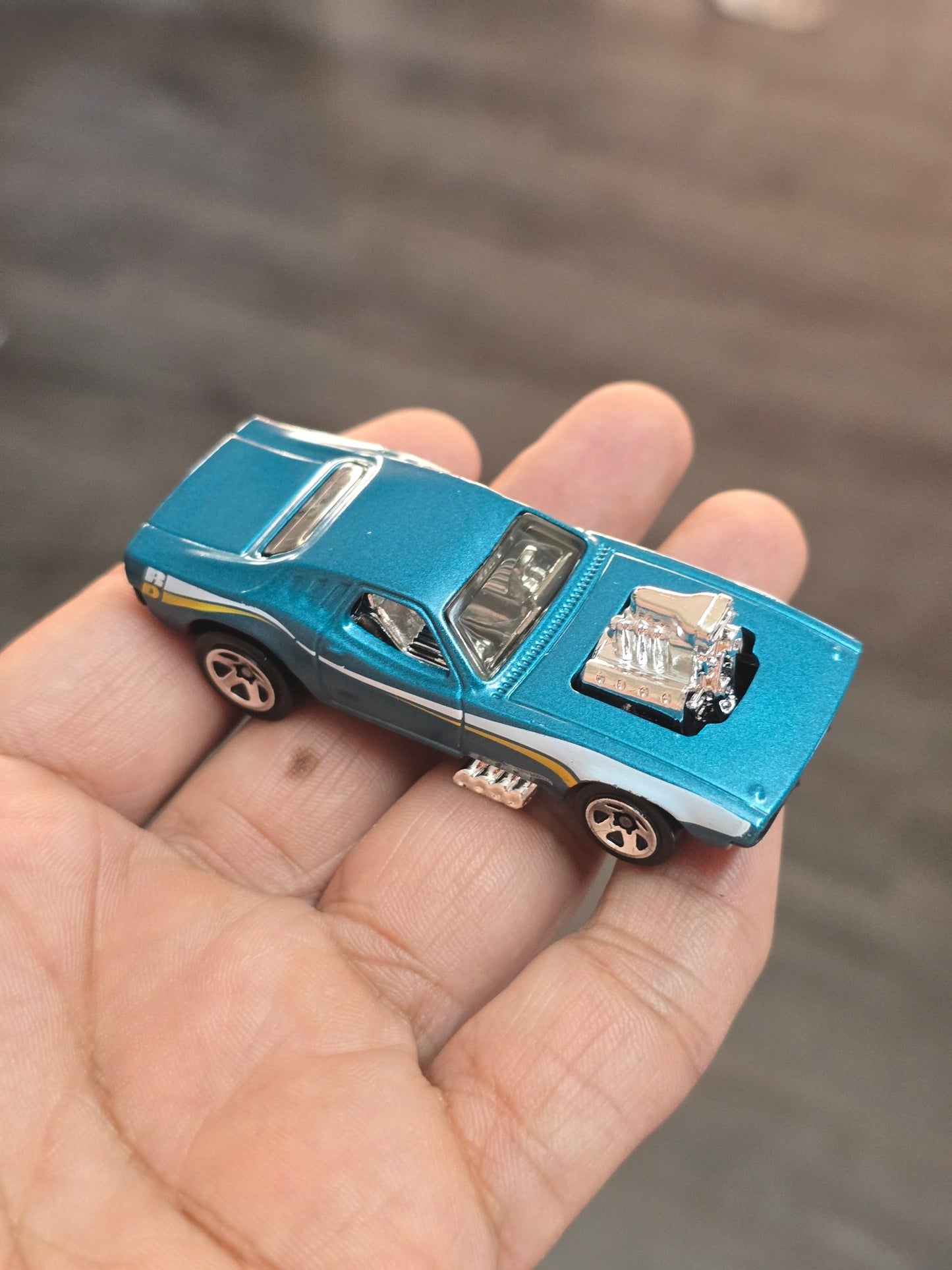 Hot Wheels Rodger Dodger - Teal (Uncarded - New) - Kinder Logs