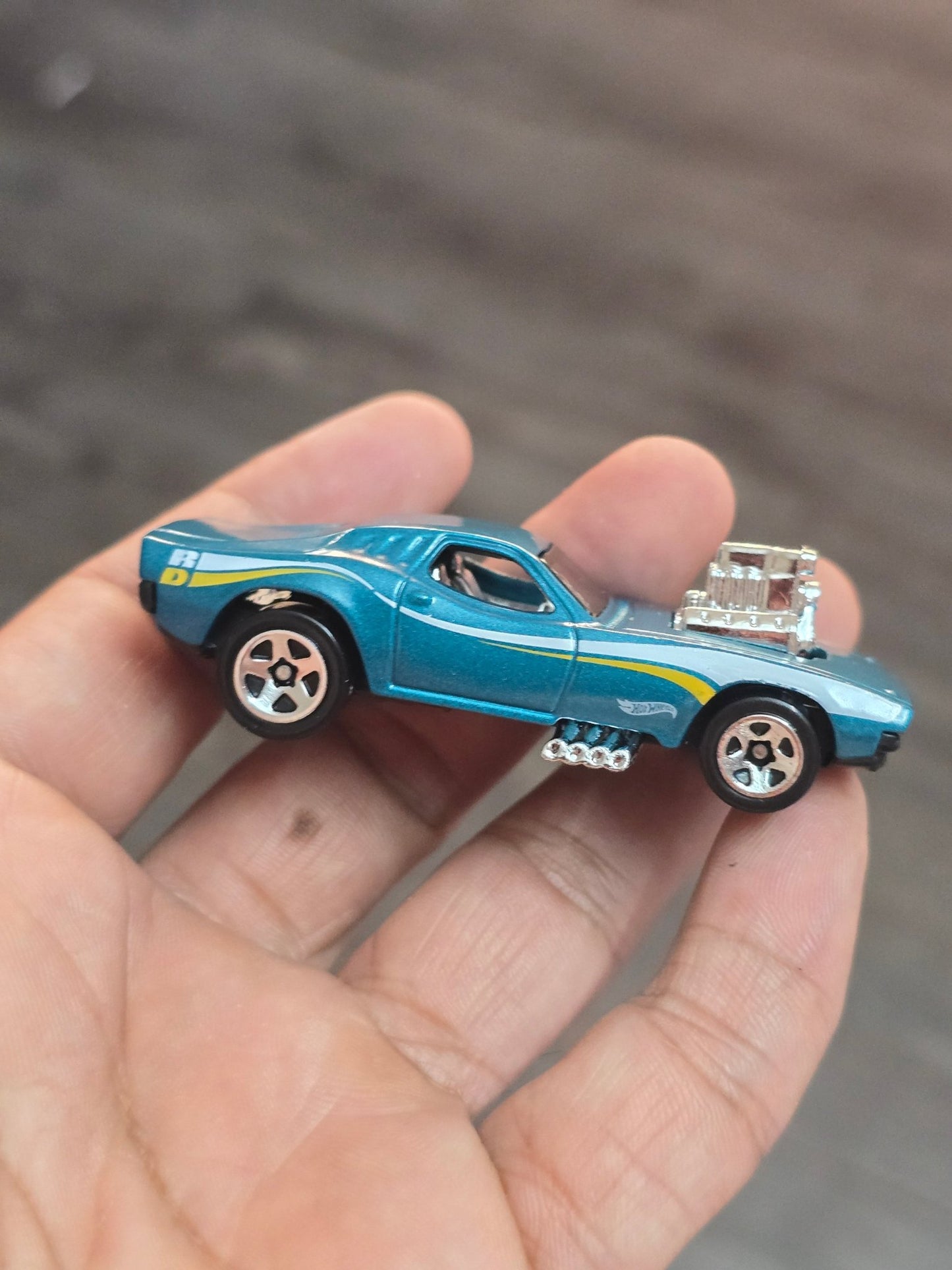 Hot Wheels Rodger Dodger - Teal (Uncarded - New) - Kinder Logs