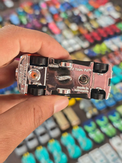 Hot Wheels RV There Yet - Road Trip (Uncarded - New) - Kinder Logs