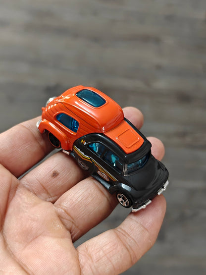 Hot Wheels RV There Yet (Uncarded) - Kinder Logs