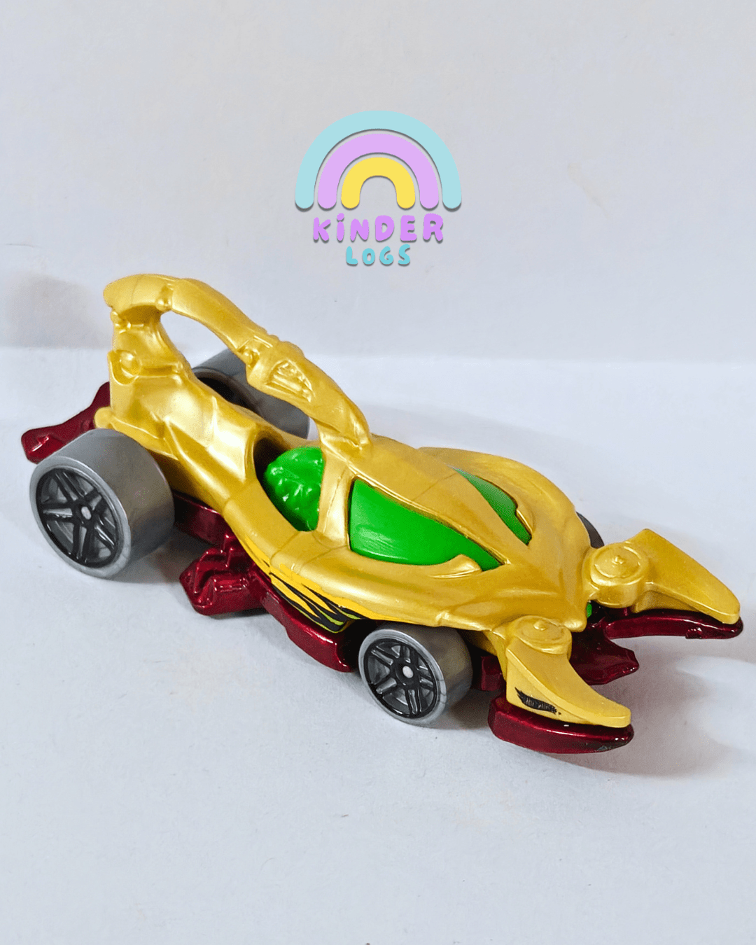 Hot Wheels Scorpedo - Gold (Uncarded - New) - Kinder Logs