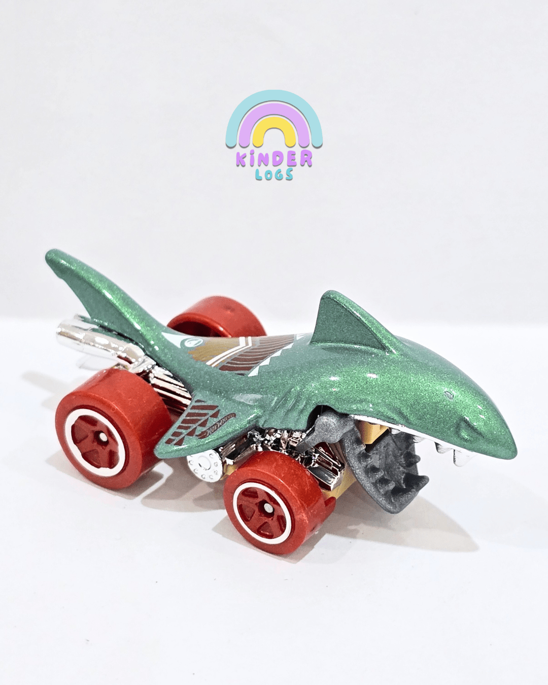 Hot Wheels Shark Bite (Uncarded) - Kinder Logs